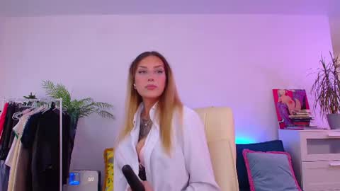 Snapshot of private_call chatting on July 12, 2026, 6:04 am Nansy online show from July 12, 2026, 6:04 am