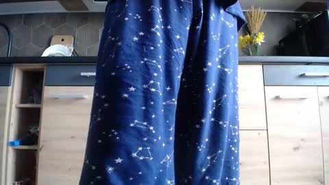 Space online show from April 8, 2026, 7:52 am