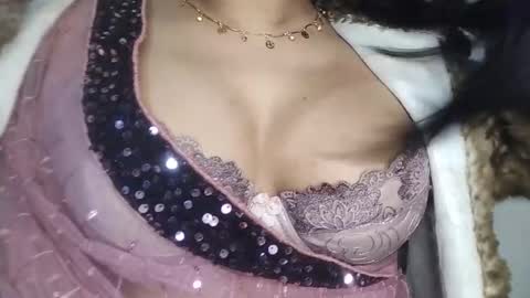 priyu_ online show from January 14, 2026, 10:14 pm