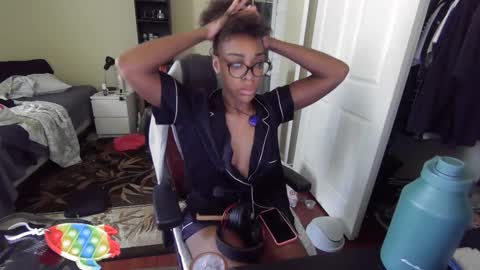 Snapshot of productivepussy chatting on September 19, 2025, 4:18 pm ProductivePorn online show from September 19, 2025, 4:18 pm