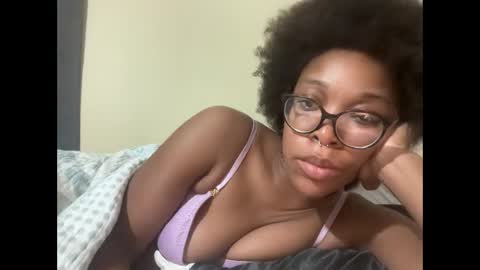 Snapshot of productivepussy chatting on October 8, 2025, 3:59 am ProductivePorn online show from October 8, 2025, 3:59 am