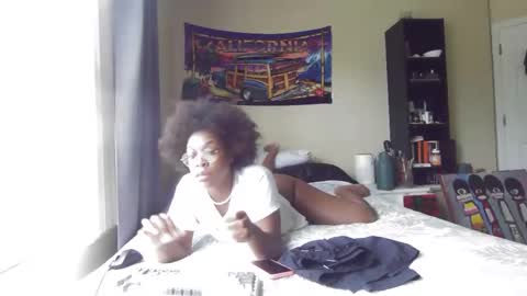 Snapshot of productivepussy chatting on December 1, 2025, 7:30 pm ProductivePorn online show from December 1, 2025, 7:30 pm