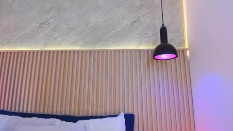 Profana Red online show from March 19, 2026, 1:37 pm