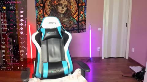 Di online show from November 10, 2025, 2:21 am