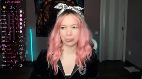 Di online show from November 21, 2025, 5:06 am