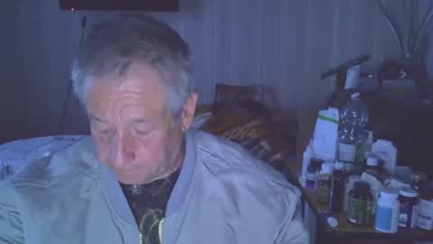 Snapshot of projectorepson chatting on April 21, 2026, 6:44 pm projectorepson online show from April 21, 2026, 6:44 pm