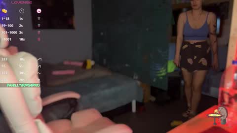 Queen of Pain online show from October 24, 2025, 7:32 pm