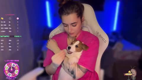 Queen of Pain online show from December 3, 2025, 7:27 am