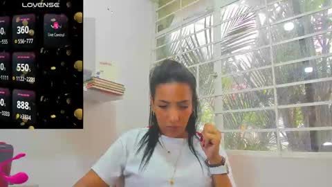 psique_naughty2 online show from February 14, 2025, 3:47 pm