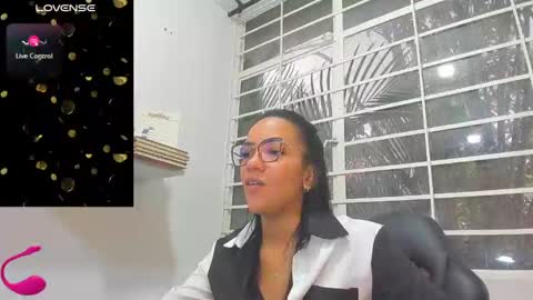 psique_naughty2 online show from February 17, 2025, 12:16 pm