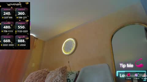 psique_naughty2 online show from March 31, 2026, 4:40 pm