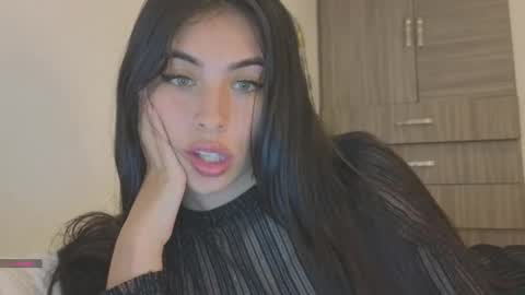 Katerine online show from November 17, 2025, 10:26 pm