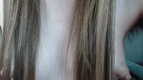 psychegirl online show from February 14, 2025, 7:54 pm