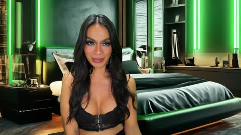 psychiq online show from December 5, 2024, 3:39 pm