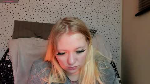 puffybun online show from February 18, 2026, 10:28 pm