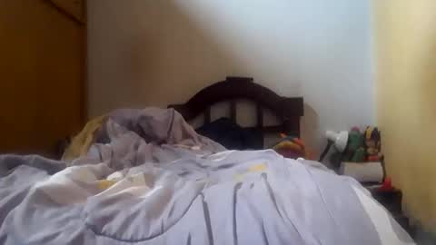 puky_mza online show from December 15, 2024, 10:07 am