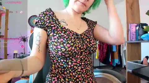 Snapshot of pumbazaebumba chatting on March 5, 2025, 7:05 am Alisa lack of vitamin D online show from March 5, 2025, 7:05 am