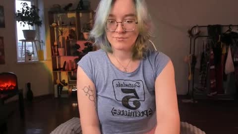 Snapshot of pumbazaebumba chatting on September 30, 2025, 12:21 pm Alisa lack of vitamin D online show from September 30, 2025, 12:21 pm