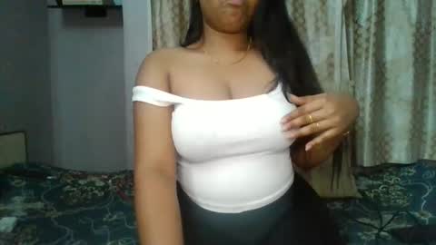 Snapshot of puneripiya chatting on November 26, 2025, 8:21 pm sania 141414 online show from November 26, 2025, 8:21 pm