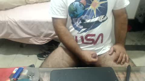 punheteiro75 online show from August 4, 2026, 12:47 am