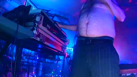 punkrunr083 online show from July 13, 2026, 9:12 am