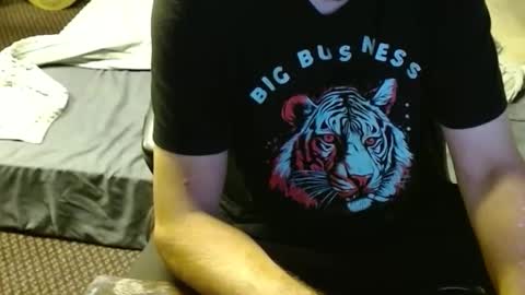 Jojo online show from October 19, 2025, 7:25 pm