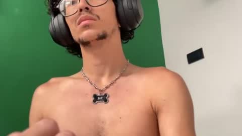 Snapshot of pup_edan chatting on July 31, 2026, 9:03 pm pup_edan online show from July 31, 2026, 9:03 pm