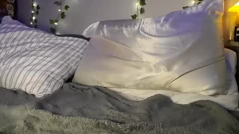 Rhys online show from January 24, 2025, 7:51 am