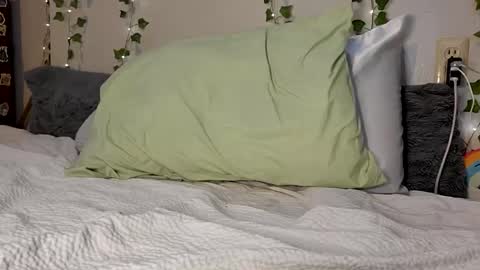 Rhys online show from February 9, 2025, 9:39 pm