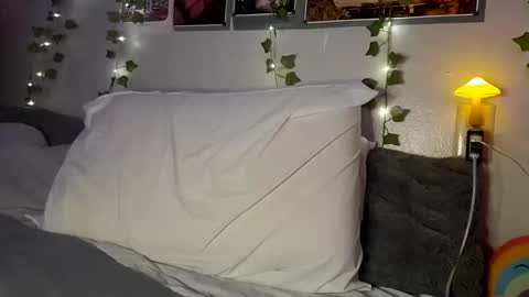 Rhys online show from February 15, 2025, 3:31 am