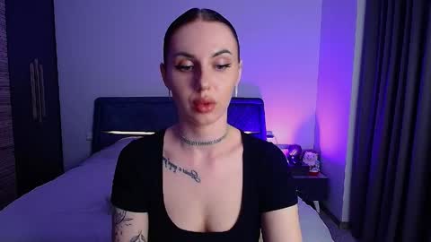 Snapshot of pure_temptation_j chatting on April 28, 2026, 5:18 pm Julia online show from April 28, 2026, 5:18 pm