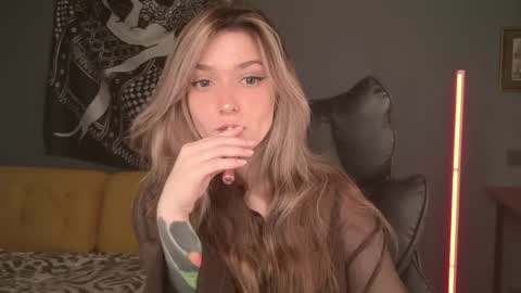 Bella online show from June 1, 2026, 2:46 am