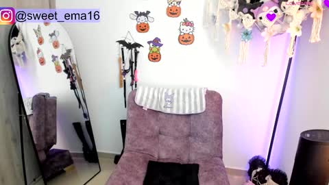 purple_ema online show from October 2, 2025, 6:59 pm