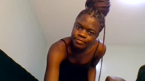 Honey online show from July 1, 2026, 7:35 pm