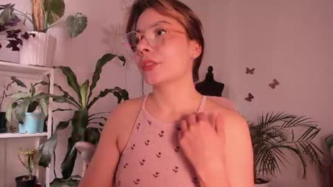 Snapshot of purple_opal chatting on July 9, 2026, 6:12 pm Vero online from Tuesday to Sunday online show from July 9, 2026, 6:12 pm