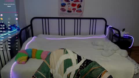 Francine online show from December 27, 2024, 11:21 pm