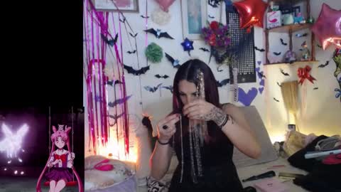 purplekattlyn online show from March 9, 2026, 3:32 am