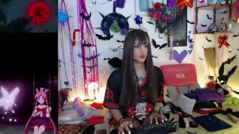 purplekattlyn online show from June 10, 2026, 9:19 am