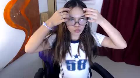 Snapshot of pussiswet_xx chatting on June 16, 2026, 5:54 am jessy online show from June 16, 2026, 5:54 am