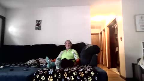 Mark online show from October 28, 2025, 4:53 pm