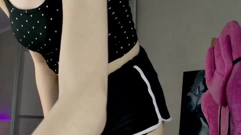 Dasha online show from October 11, 2025, 7:23 pm