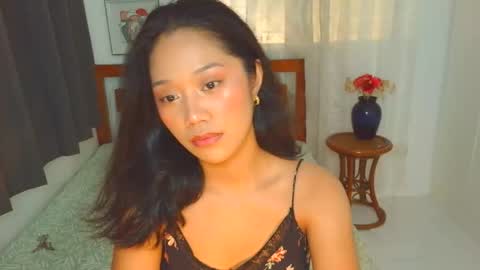 Marj33 online show from November 30, 2025, 11:42 pm