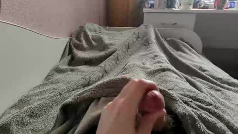 Pussylicker online show from March 10, 2026, 2:38 am