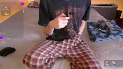 Snapshot of pussylover2182 chatting on December 30, 2024, 7:26 am pussylover2182 online show from December 30, 2024, 7:26 am