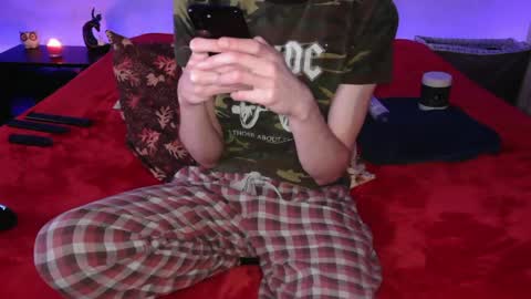 Snapshot of pussylover2182 chatting on March 1, 2025, 6:13 am pussylover2182 online show from March 1, 2025, 6:13 am