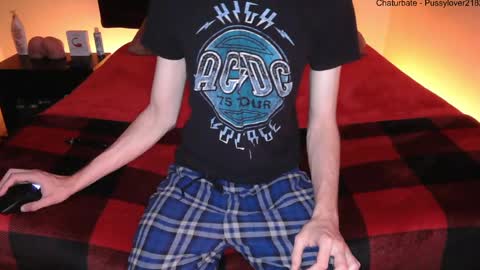 Snapshot of pussylover2182 chatting on September 14, 2025, 3:05 am pussylover2182 online show from September 14, 2025, 3:05 am