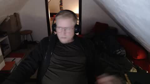 pussylovercb online show from March 26, 2026, 8:20 am