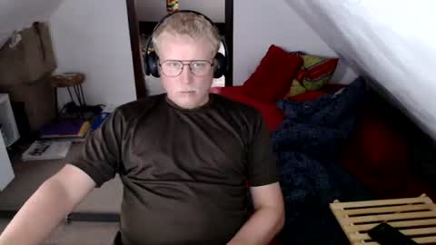 Snapshot of pussylovercb chatting on July 5, 2026, 12:01 pm pussylovercb online show from July 5, 2026, 12:01 pm
