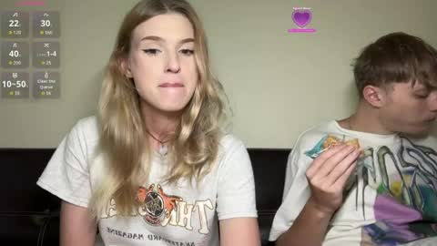 Lina online show from April 19, 2026, 2:16 pm