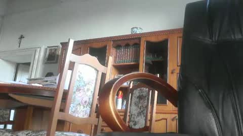 pytongru70 online show from January 11, 2025, 3:42 pm